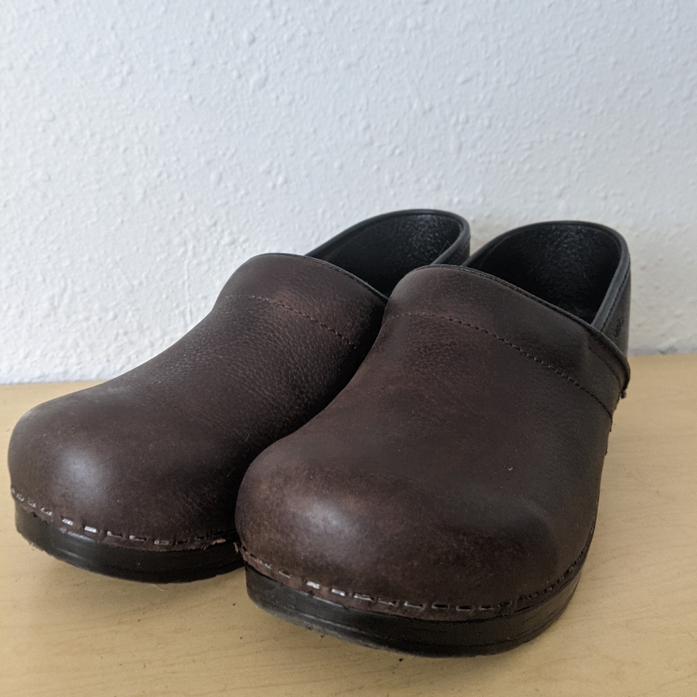 🐻 Sanita Matte Brown Nick Leather 36